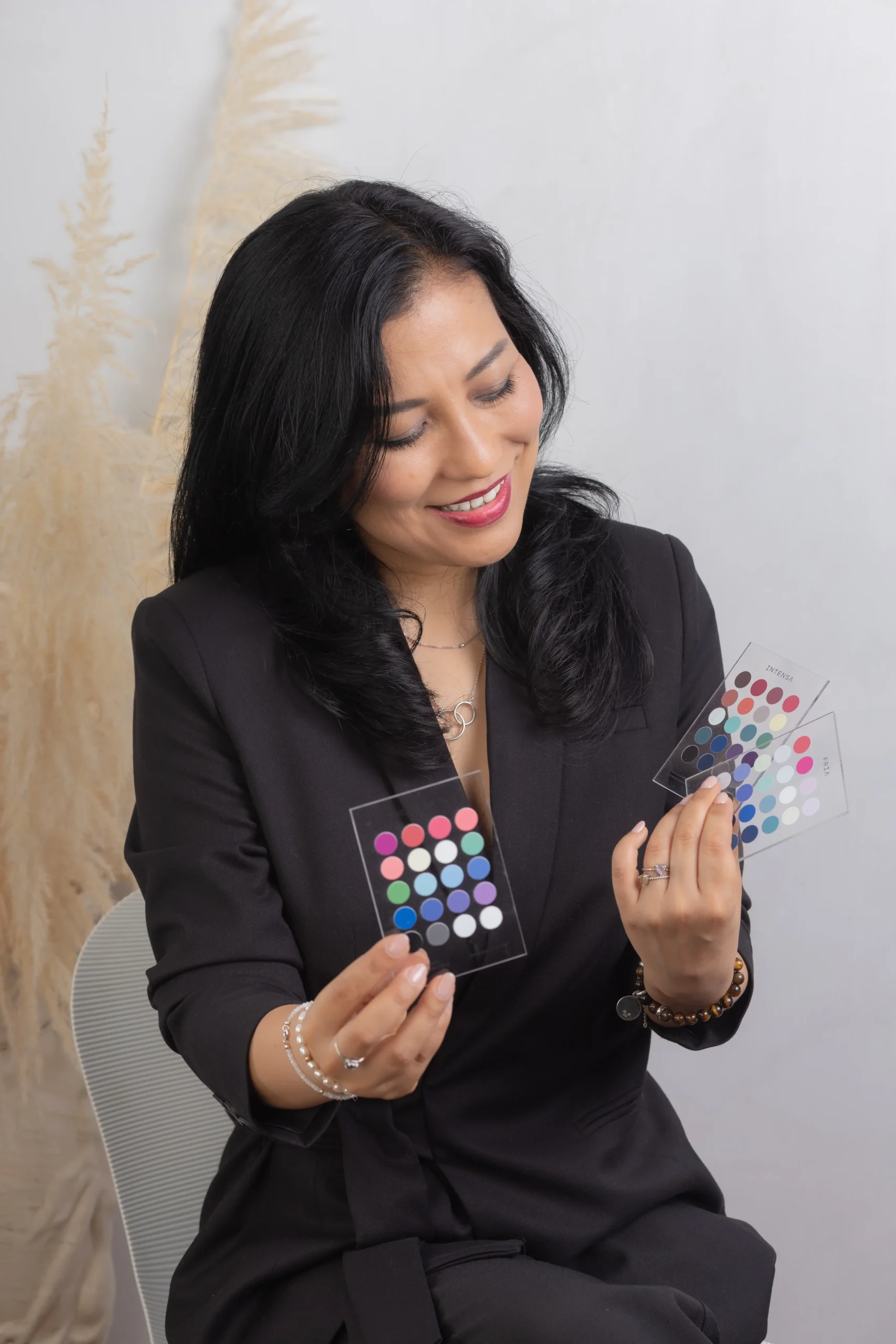 Tarjetas transparentes de precisión y kit de colorimetría Carolina Calderón